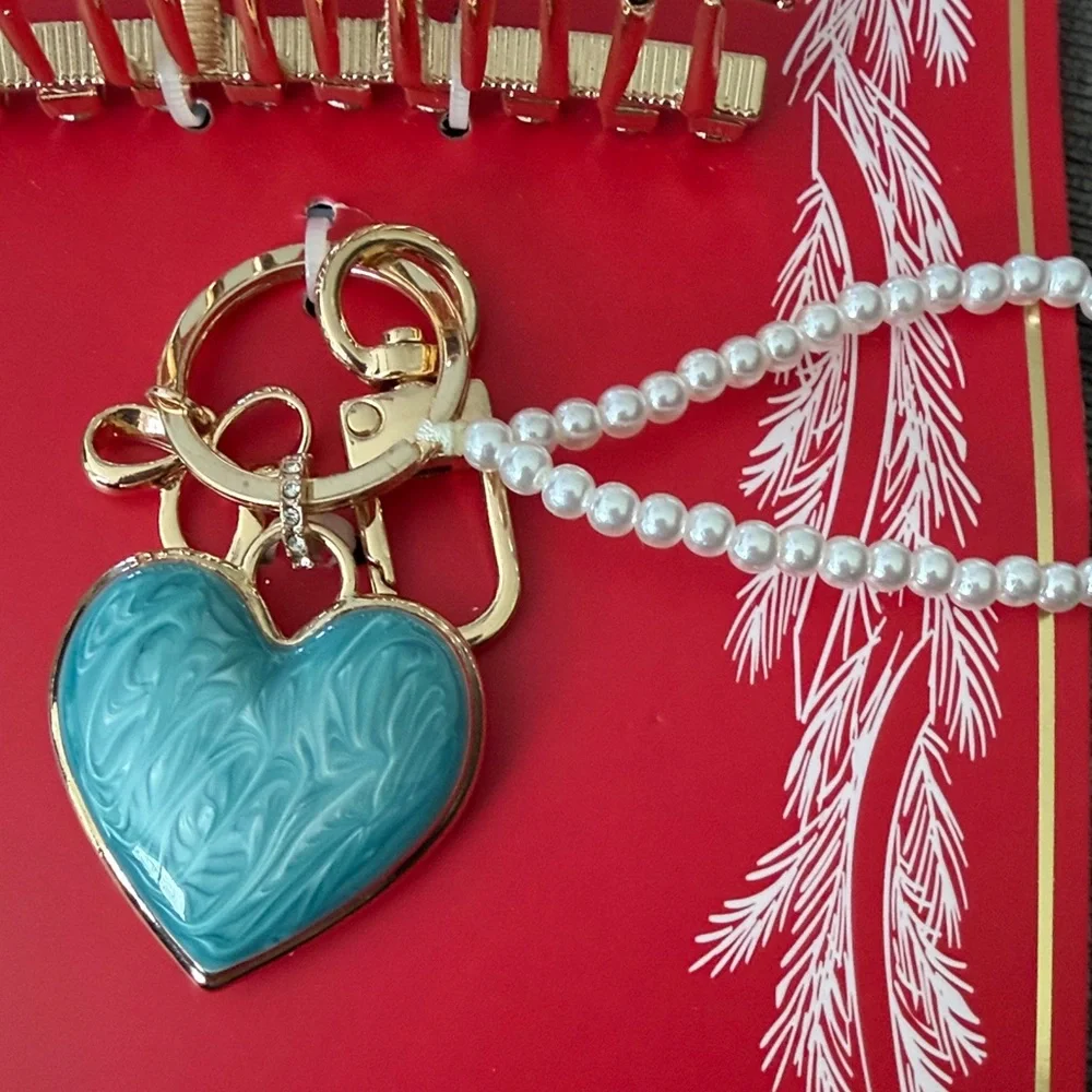 A New Day Gold Claw Clip with Turquoise Heart Charm - Picture 2 of 3